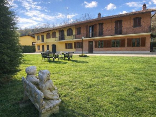 casa indipendente in vendita a Monticello d'Alba