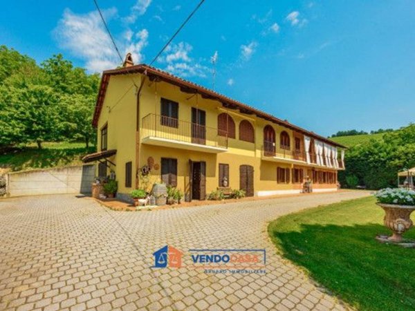 casa indipendente in vendita a Monticello d'Alba