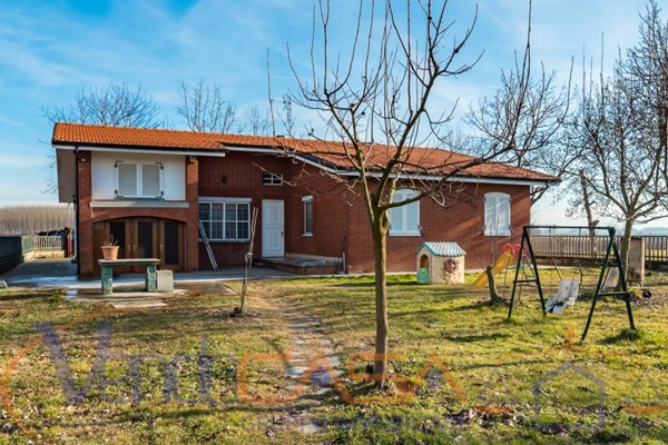 casa indipendente in vendita a Moretta