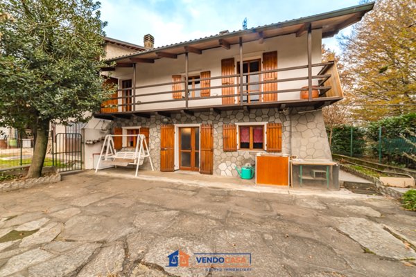casa indipendente in vendita a Moretta