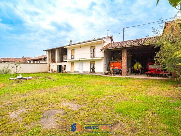 casa indipendente in vendita a Moretta in zona Brasse