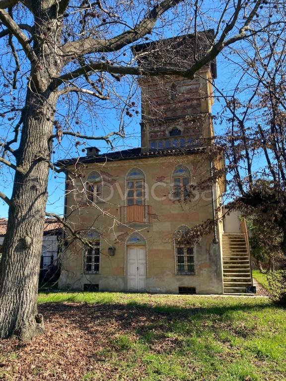 casa indipendente in vendita a Moretta