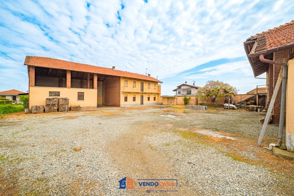 casa indipendente in vendita a Moretta