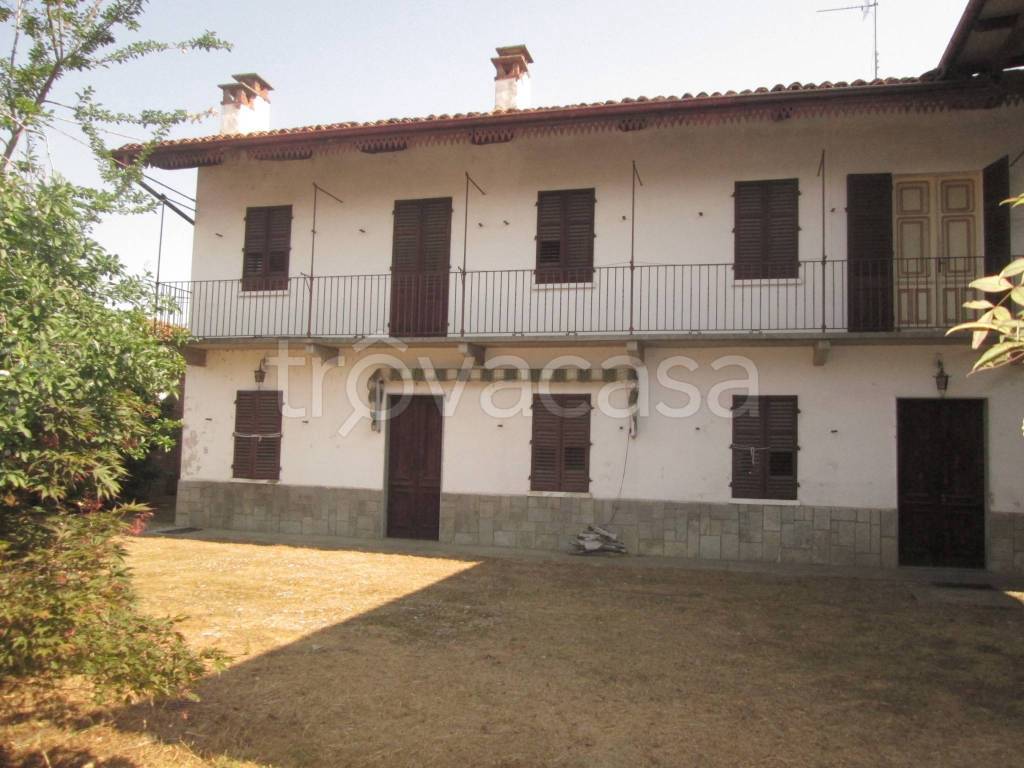 casa indipendente in vendita a Moretta