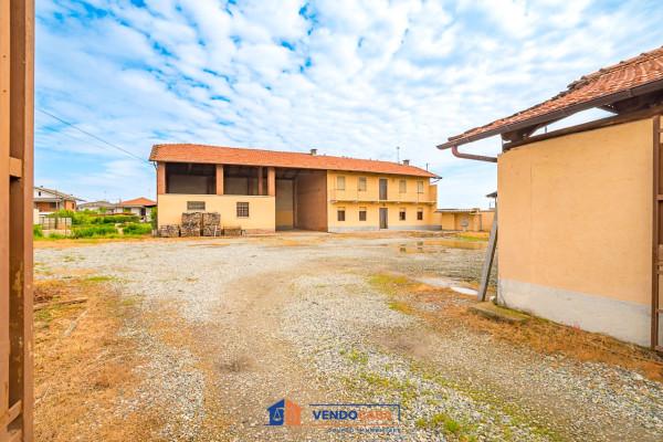 casa indipendente in vendita a Moretta