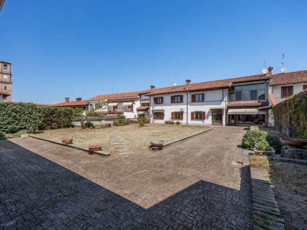 casa indipendente in vendita a Moretta