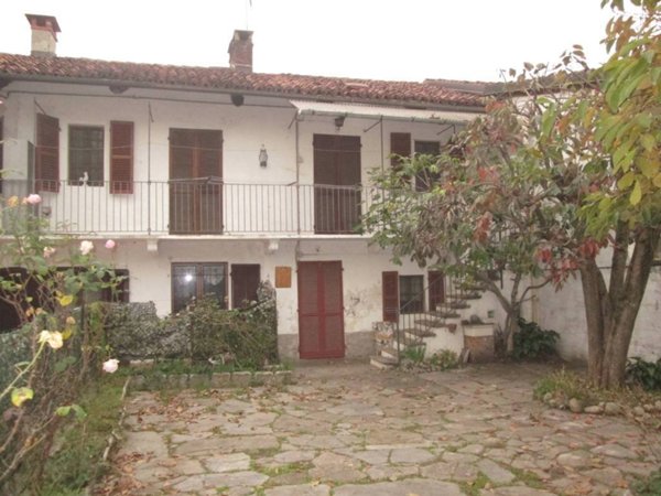 casale in vendita a Moretta