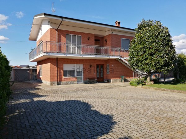 casa indipendente in vendita a Moretta