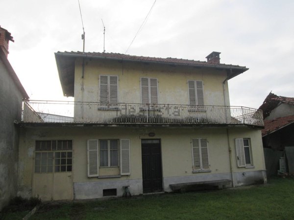 casa indipendente in vendita a Moretta