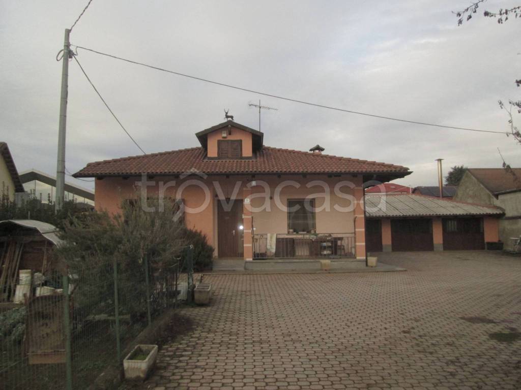 casa indipendente in vendita a Moretta