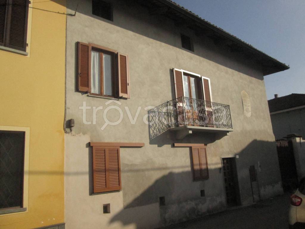 casa indipendente in vendita a Moretta