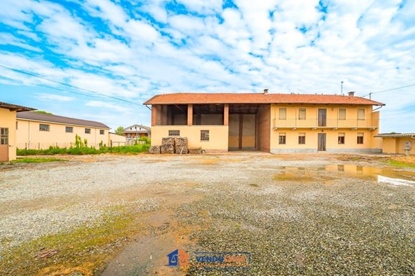 casa indipendente in vendita a Moretta