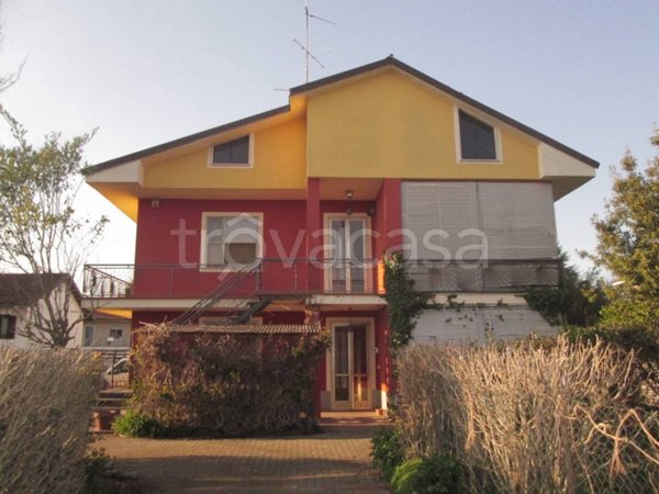 casa indipendente in vendita a Moretta