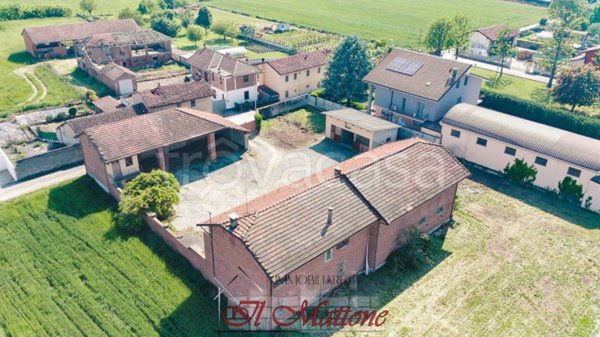 casa indipendente in vendita a Moretta