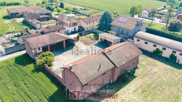 casale in vendita a Moretta