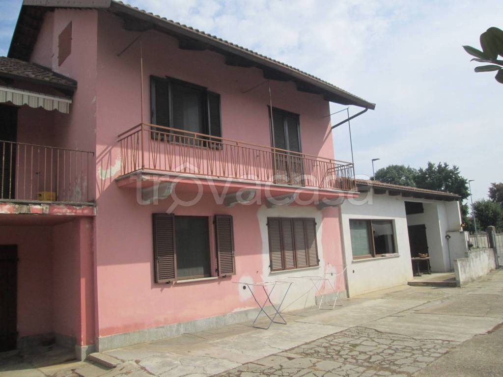 casa indipendente in vendita a Moretta in zona Boglio