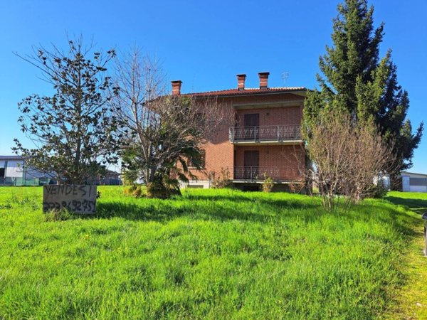 casa indipendente in vendita a Morozzo