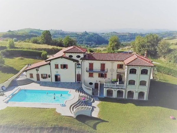 villa in vendita a Murazzano
