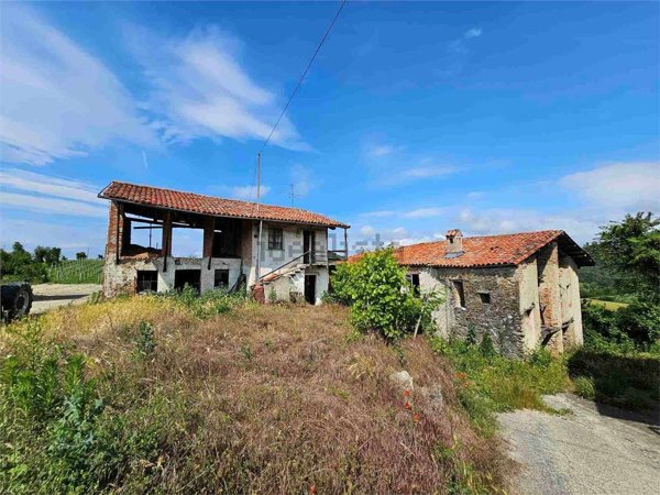 casale in vendita a Murazzano