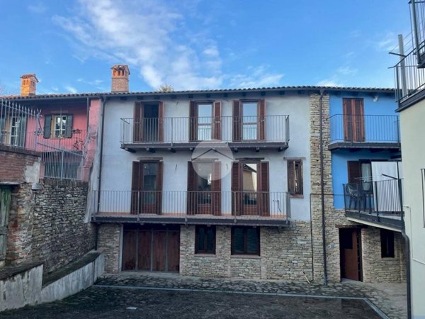 casa semindipendente in vendita a Murazzano