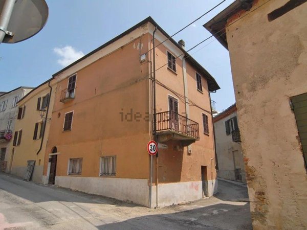 casa indipendente in vendita a Murazzano