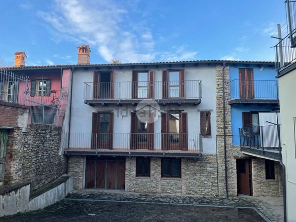 casa semindipendente in vendita a Murazzano