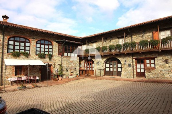 negozio in vendita a Murazzano