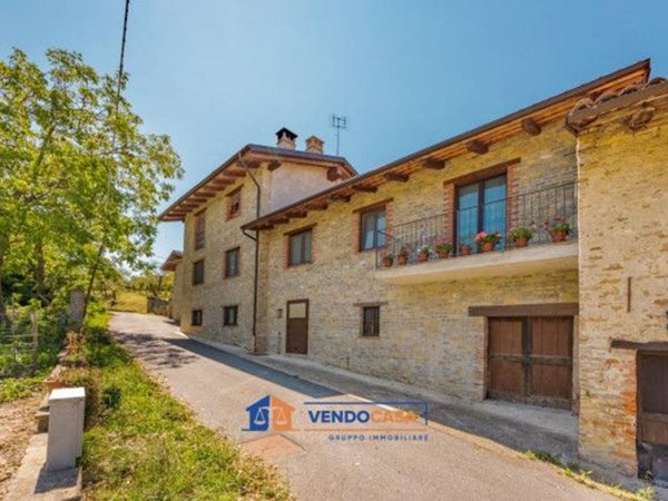 casa indipendente in vendita a Murazzano in zona Rea