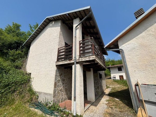 casa indipendente in vendita a Murazzano in zona Rea