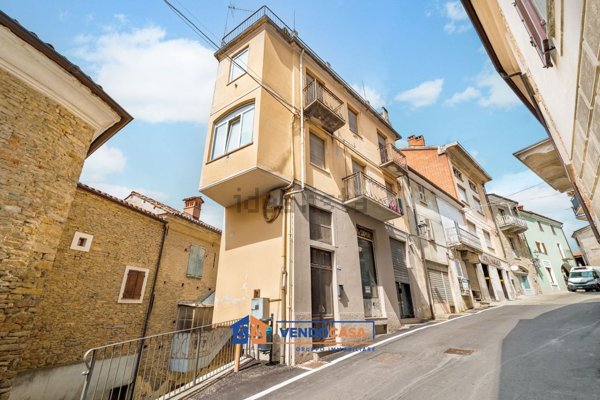 casa indipendente in vendita a Murazzano