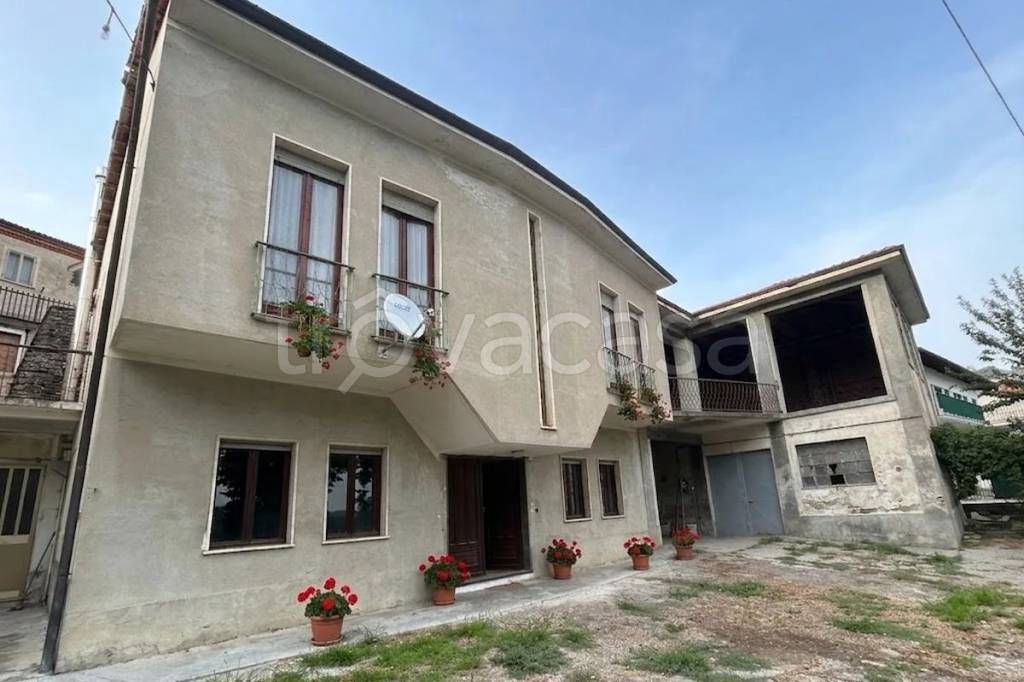 casa indipendente in vendita a Murazzano