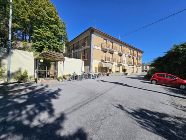 intera palazzina in vendita a Murazzano
