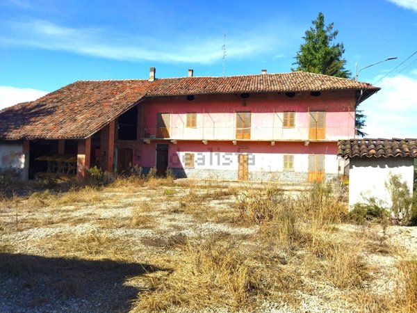 esavano in vendita a Narzole