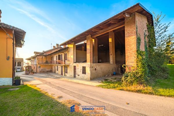casale in vendita a Narzole