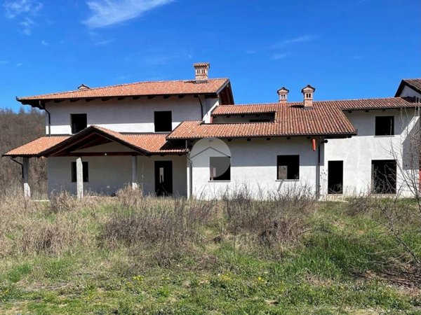 casa indipendente in vendita a Narzole