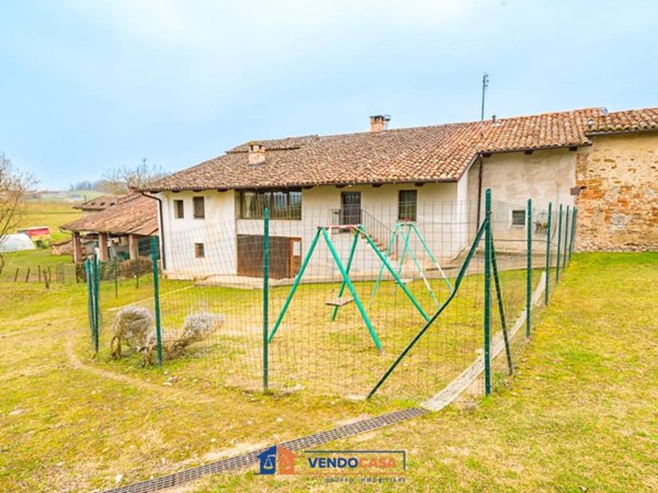 casale in vendita a Narzole