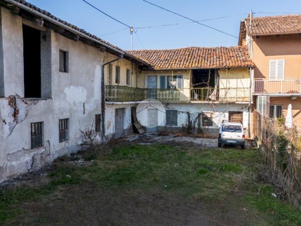 casa semindipendente in vendita a Narzole