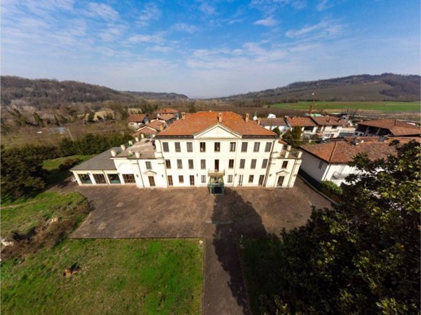 casa indipendente in vendita a Narzole