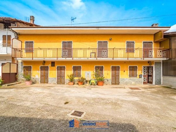 casa indipendente in vendita a Narzole