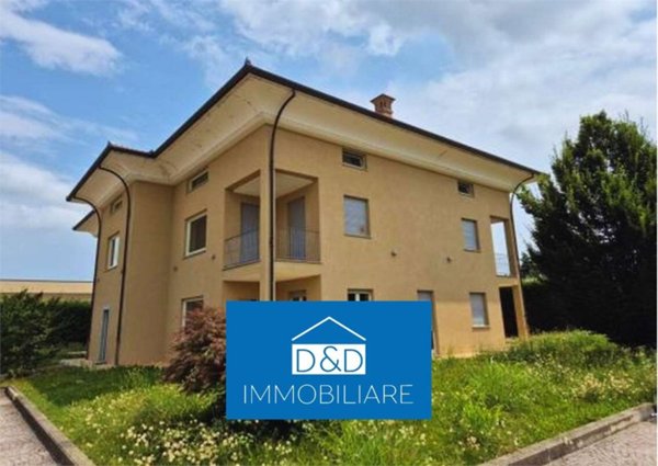 locale commerciale in vendita a Narzole