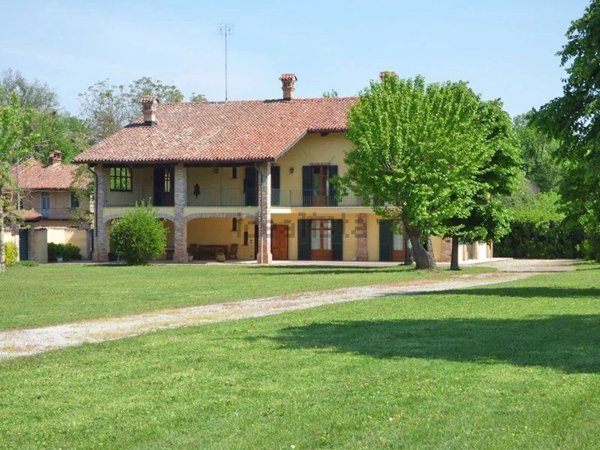 casale in vendita a Narzole