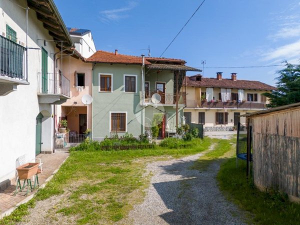 casa semindipendente in vendita a Narzole