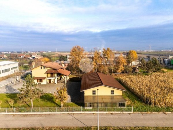 casa indipendente in vendita a Narzole