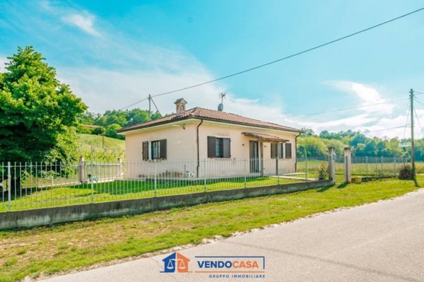 casa indipendente in vendita a Narzole