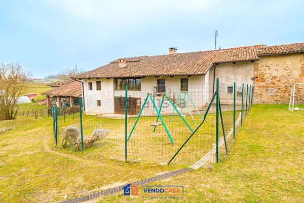 casa indipendente in vendita a Narzole