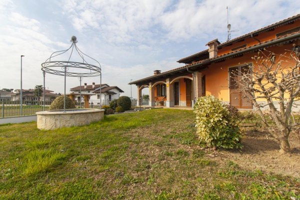 casa indipendente in vendita a Narzole