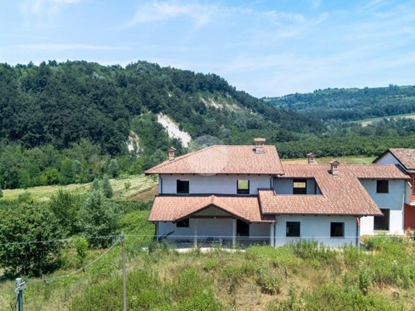 casa indipendente in vendita a Narzole
