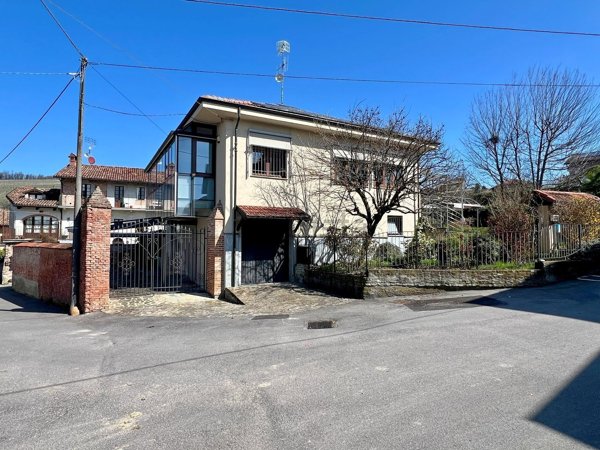 casa indipendente in vendita a Narzole