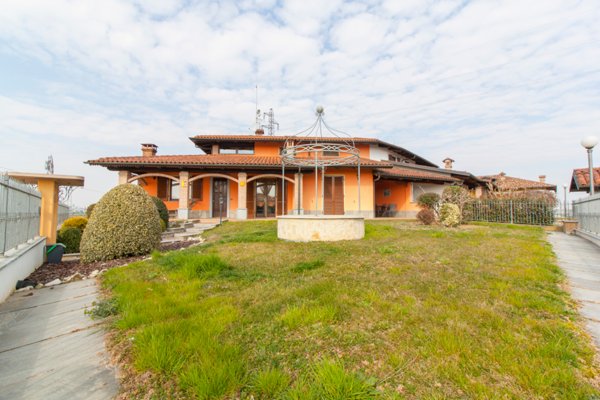 casa indipendente in vendita a Narzole