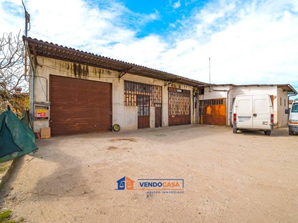 locale commerciale in vendita a Narzole